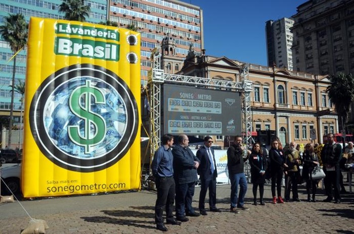 Ir para  <p>A sonega&ccedil;&atilde;o do Imposto sobre Circula&ccedil;&atilde;o de Mercadorias e Servi&ccedil;os (ICMS) no Rio Grande do Sul j&aacute; chegou a R$ 4,5 bilh&otilde;es em 2016. O alerta &eacute;...